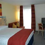 Express Dublin-airport By Ihg ホテル