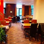Express Dublin-airport By Ihg ホテル 3*