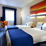 Express Dublin-airport By Ihg 3* サントリー