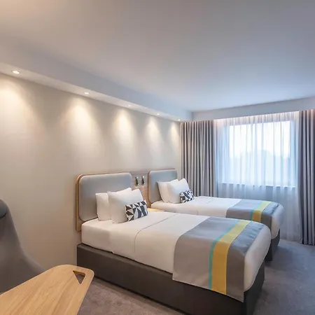 Express Dublin-airport By Ihg Hotel 3*