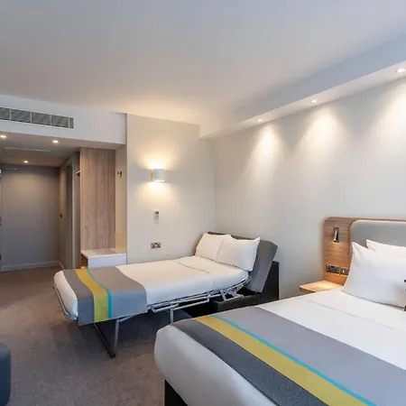 Express Dublin-airport By Ihg Hotel 3*