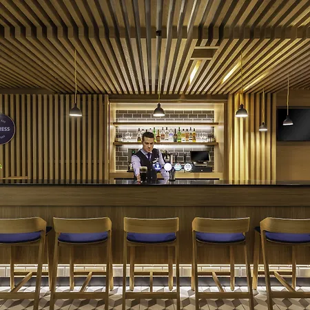 Express Dublin-airport By Ihg Hotel