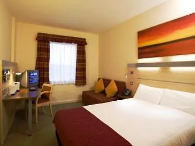 Express Dublin-airport By Ihg 3*