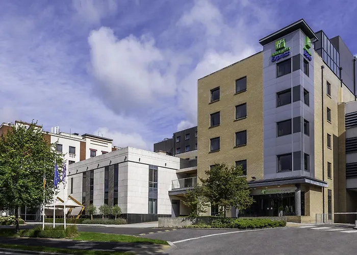 Express Dublin-airport By Ihg Otel 3*