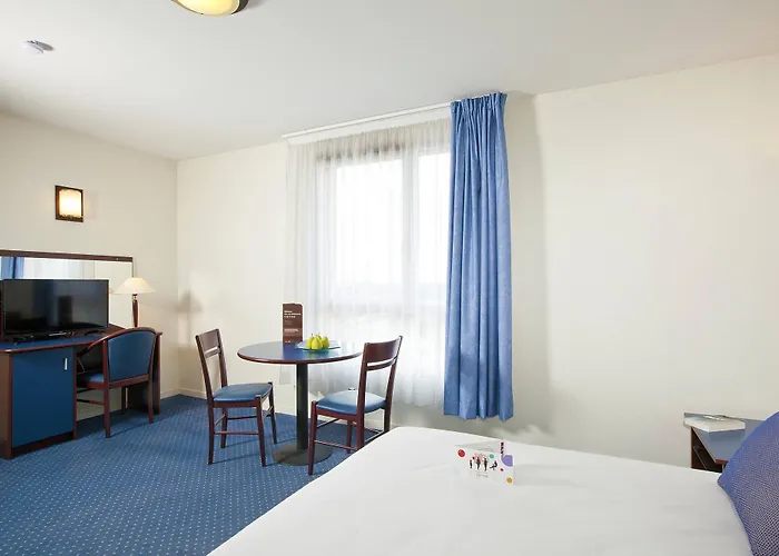 Express Dublin-airport By Ihg 3*